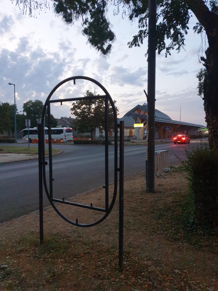 Üres táblakeret