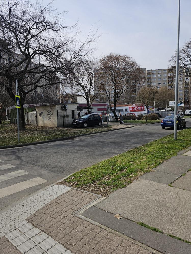 Nem vezet járda a hulladékudvarhoz