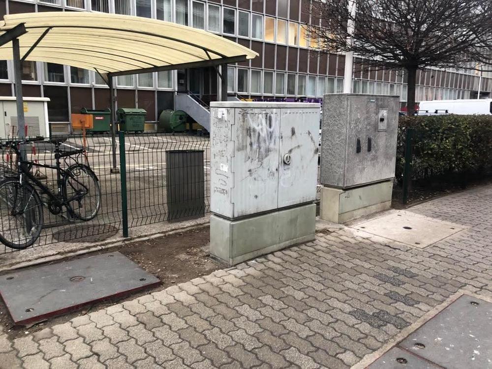 Lestrapált elektromos szekrények