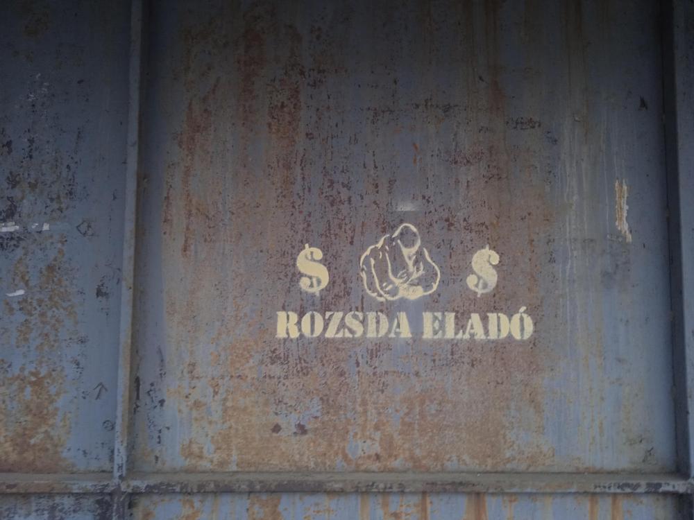 Buszmegálló festés, felújítási lehetőség Sóstóhegyen